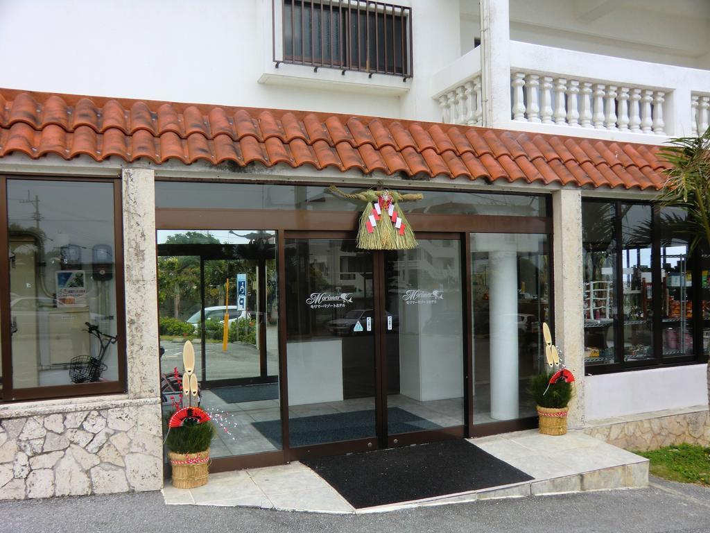 Morimar Resort Hotel Йомитан Екстериор снимка